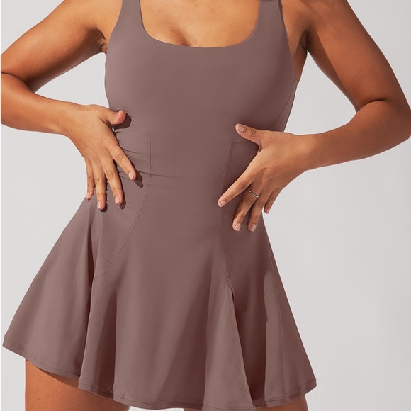 Popflex Tie Breaker Super Dress - Peppercorn - Picture 2 of 12